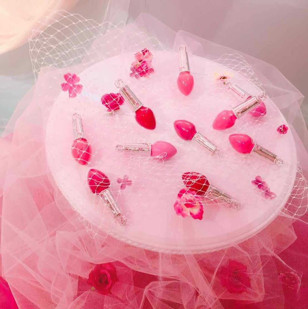 フォーエヴァージューシー オイルルージュ ティント 04 ruby cassis/JILL STUART/リップティントを使ったクチコミ（2枚目）