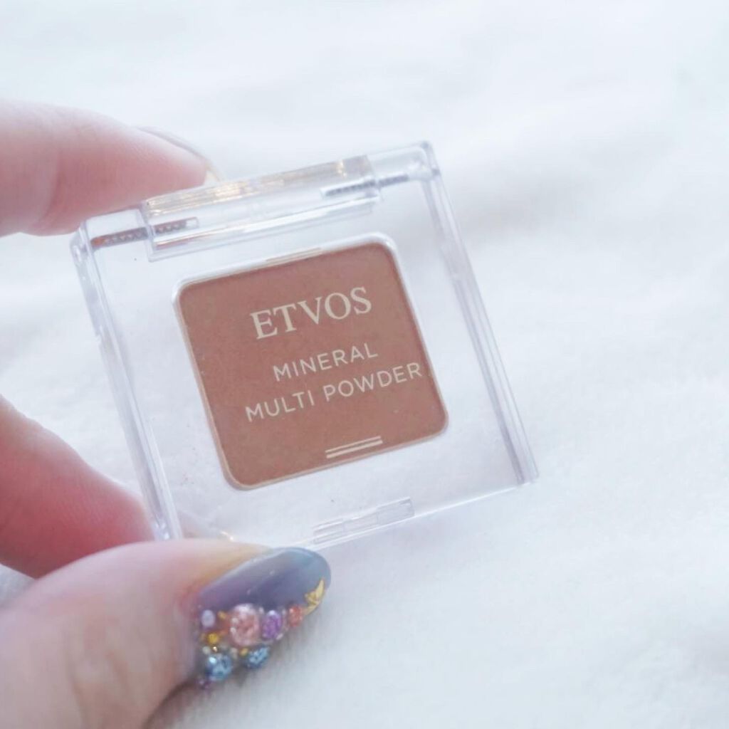 ミネラルマルチパウダー/エトヴォス/単色アイシャドウを使ったクチコミ(1枚目)