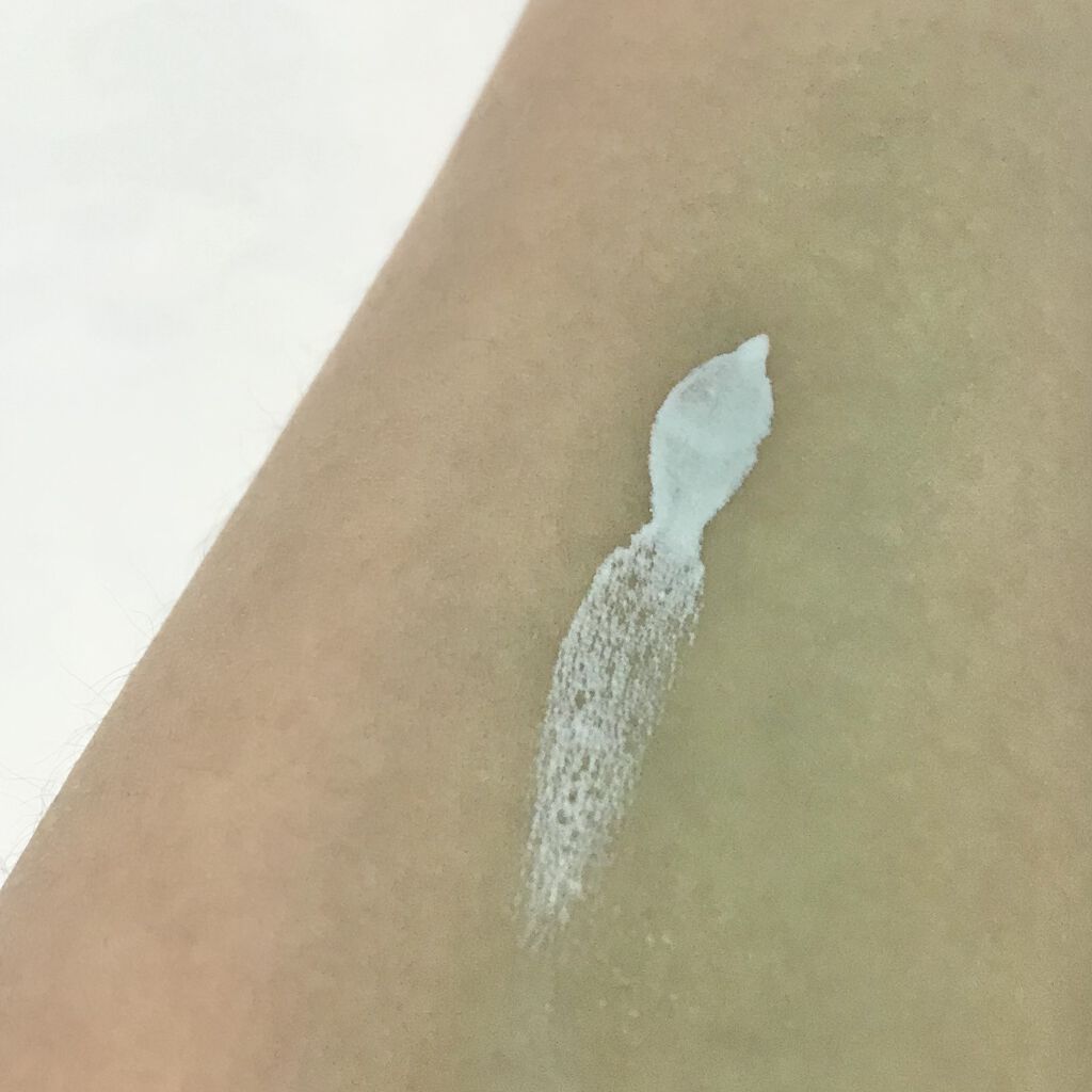 エッセンスＵＶ マイルドミルク/アネッサ/日焼け止め・UVケアを使ったクチコミ（2枚目）