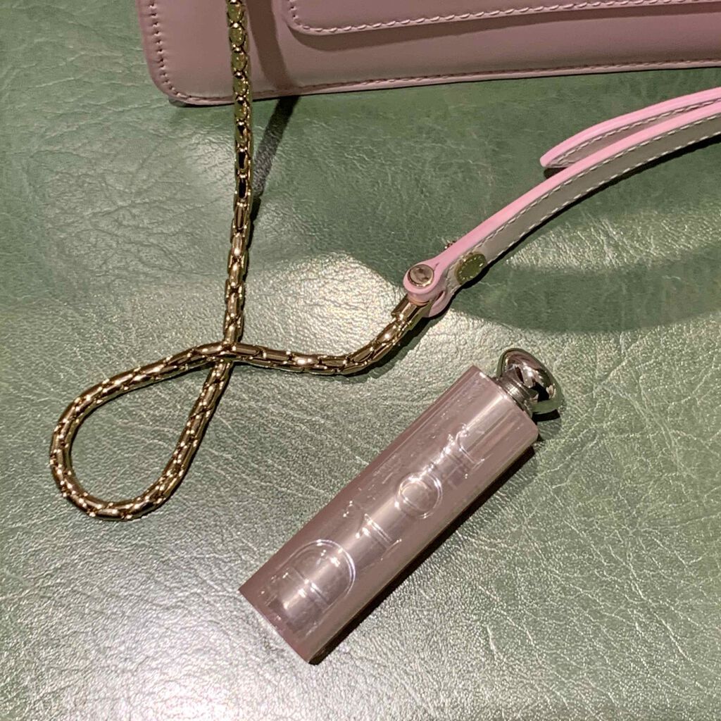 【旧】ディオール アディクト リップ グロウ 001 ピンク(限定パッケージ)/Dior/リップケアを使ったクチコミ（1枚目）