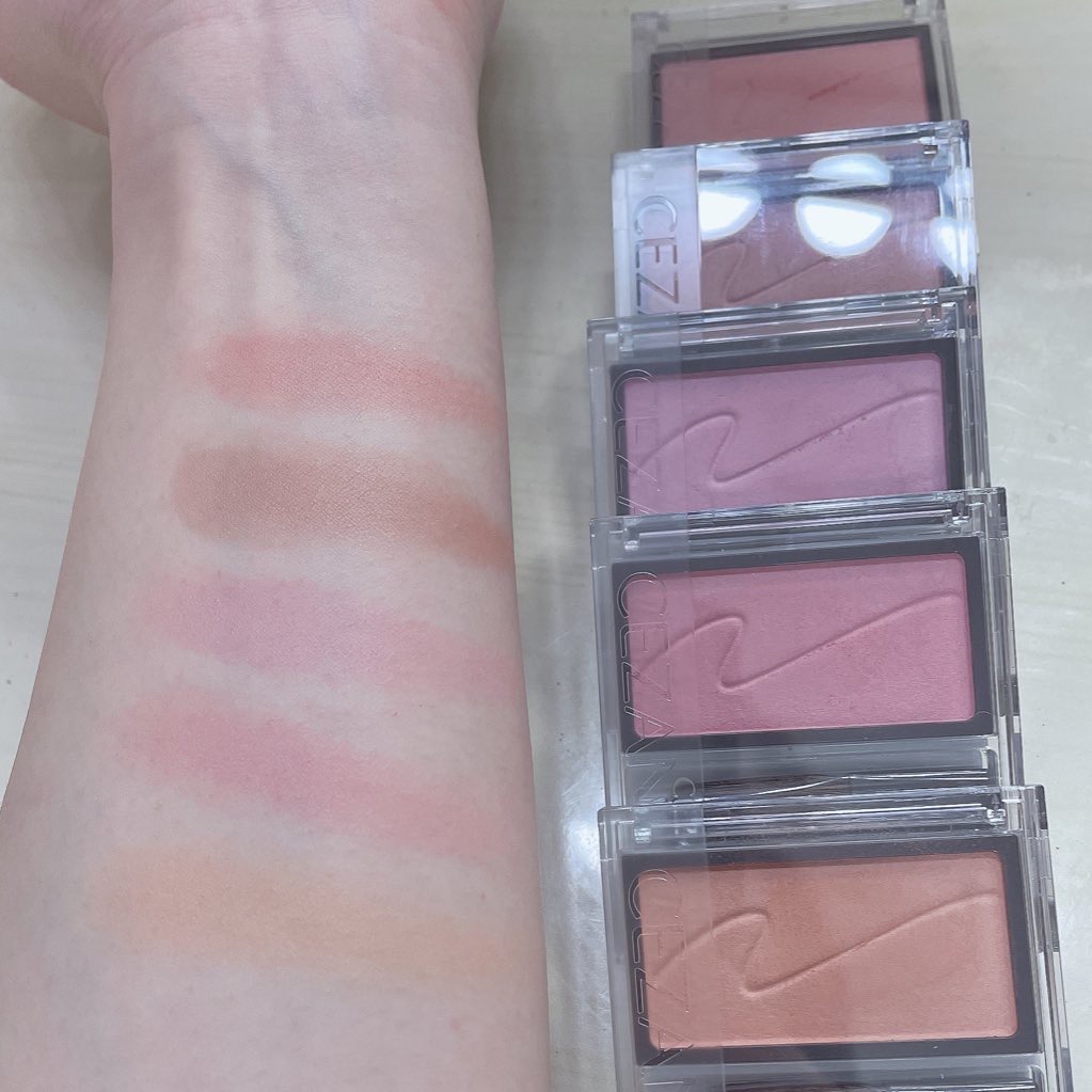 チークブラッシュ/CEZANNE/パウダーチークを使ったクチコミ（3枚目）