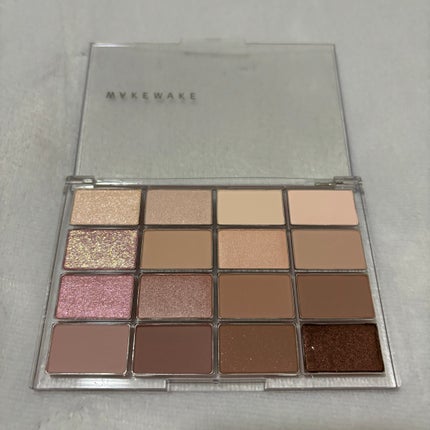 ソフトブラーリングアイパレット/wakemake/アイシャドウパレットを使ったクチコミ(4枚目)