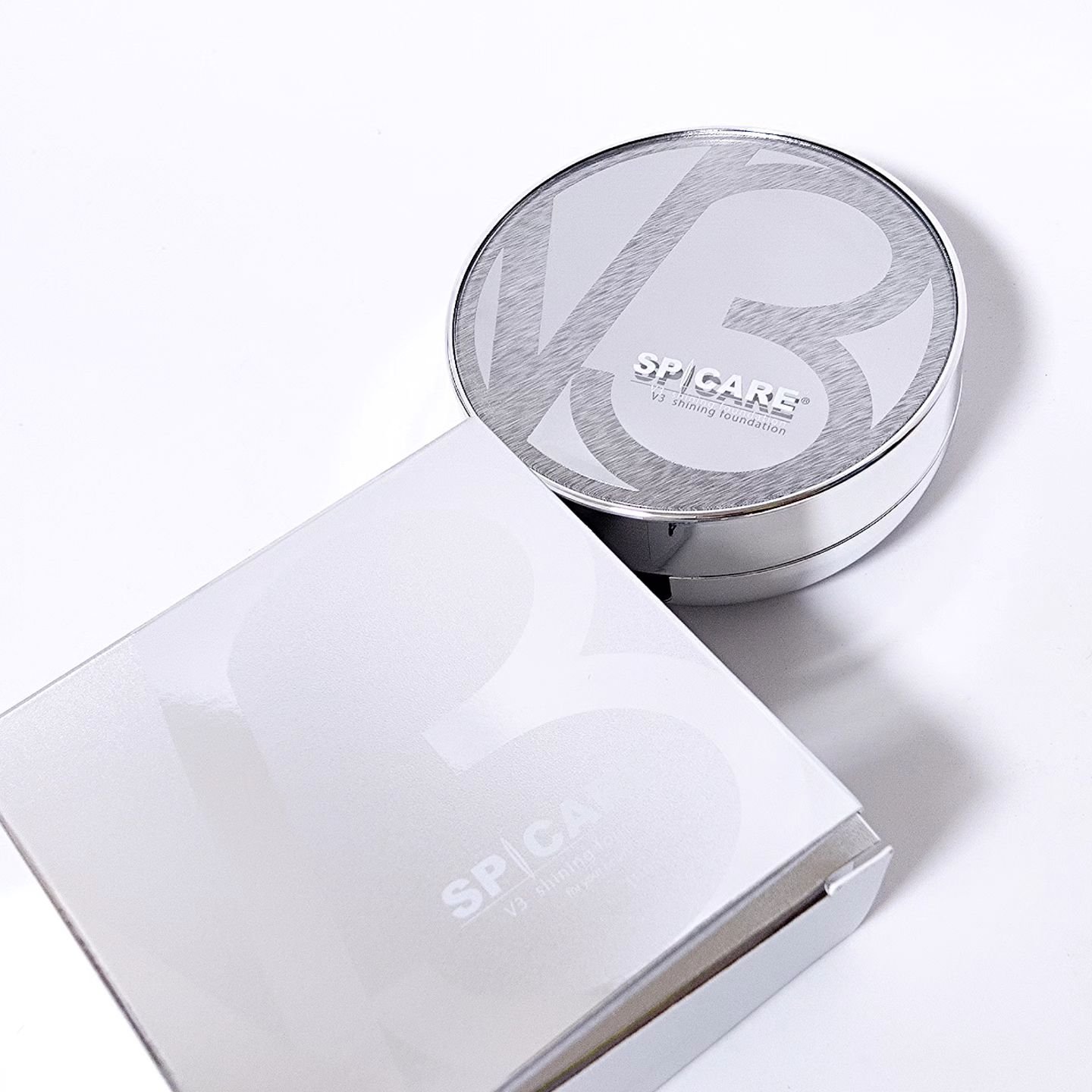 V3シャイニングファンデーション/SPICARE/クッションファンデーションを使ったクチコミ（2枚目）