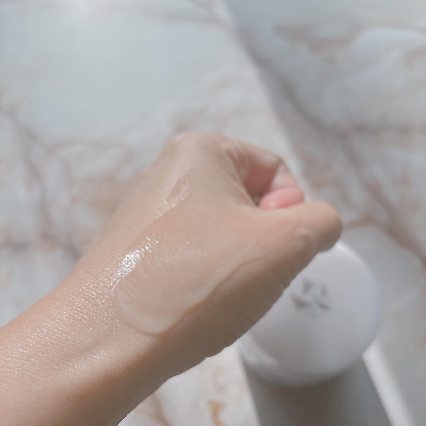 エッセンス ジェル/イオナ スパ＆ミネラル/オールインワン化粧品を使ったクチコミ（2枚目）