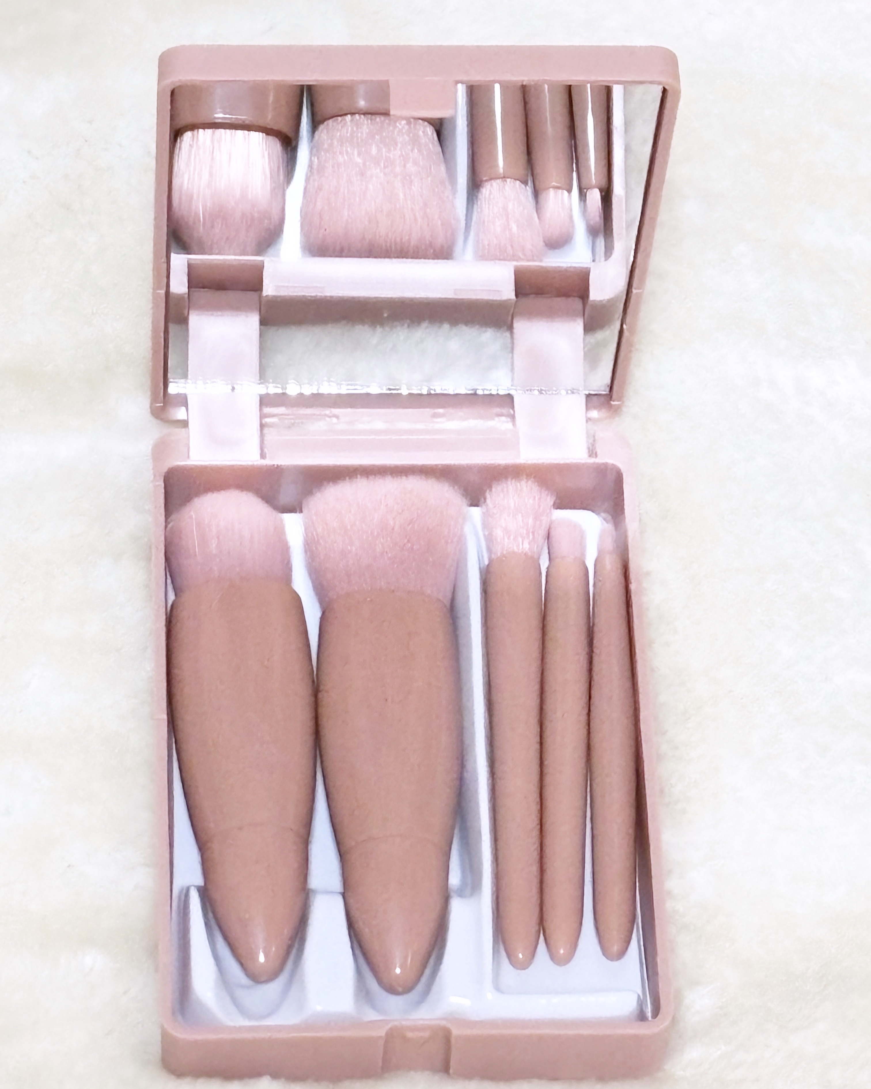 化粧ブラシセット/DAISO/メイクブラシを使ったクチコミ（2枚目）