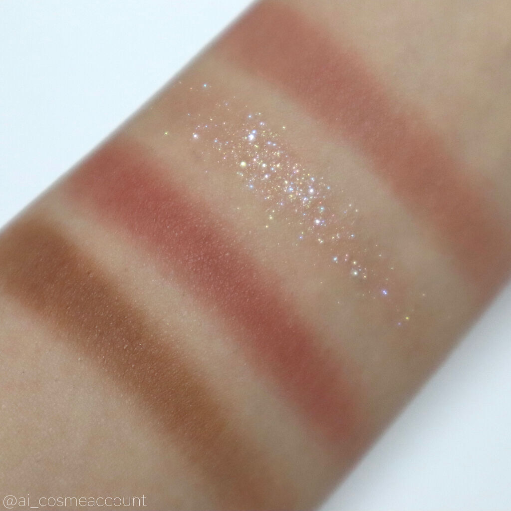 innisfree エアリー アイパレットのクチコミ「\イニスフリーの新質感!新作4区アイシャドウパレット/
『innisfree-イニスフリー』の.....」（3枚目）