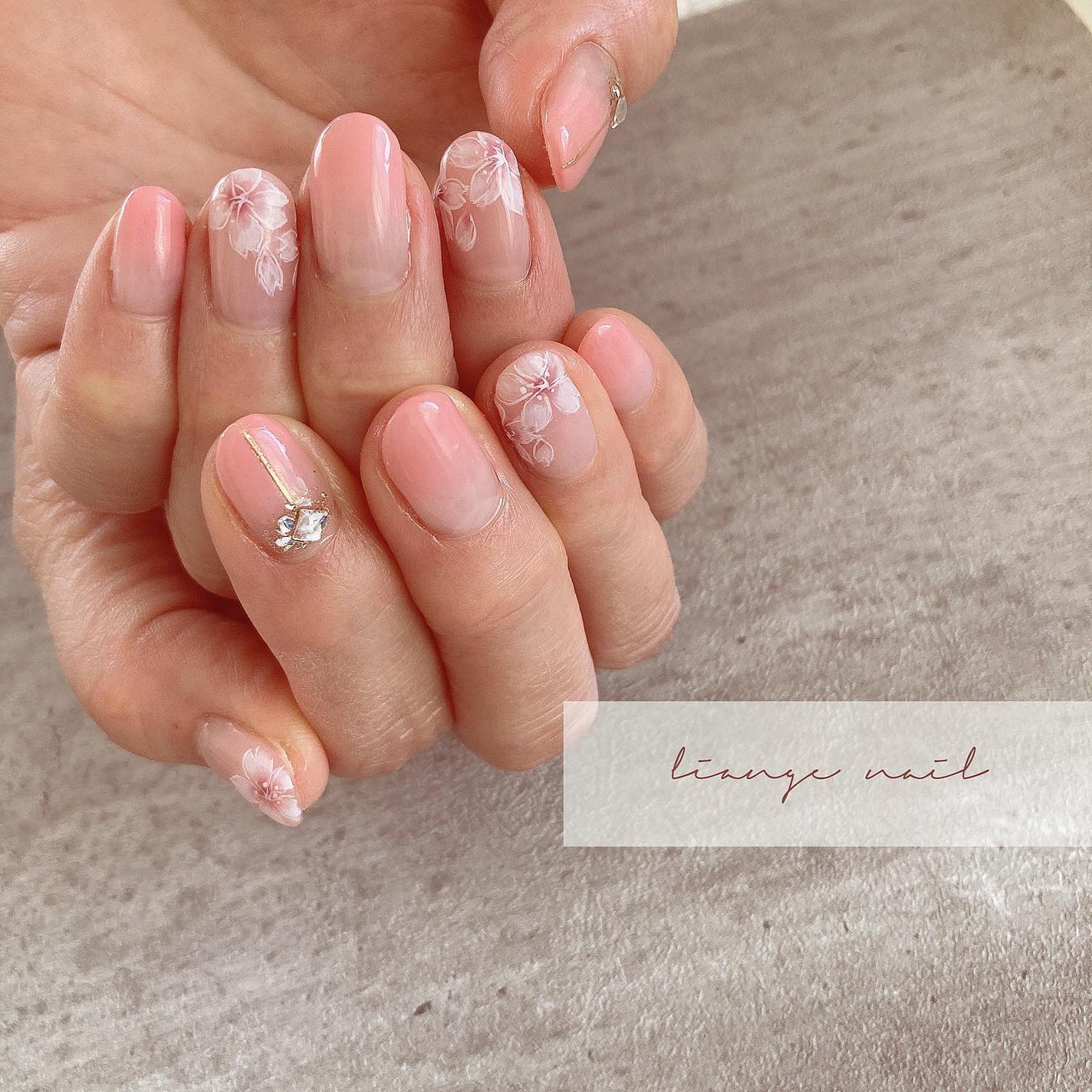 Yuki on LIPS 「.桜ネイル❤︎......Liangenail《リアンジェネ..」(1枚目)