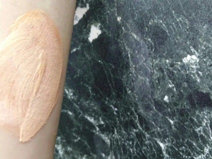 CR ナチュラル マット モイスチャライザー/bareMinerals/クリーム・エマルジョンファンデーションを使ったクチコミ(3枚目)