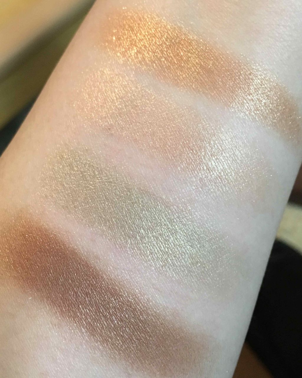 リアルクローズシャドウ/excel/アイシャドウパレットを使ったクチコミ(2枚目)