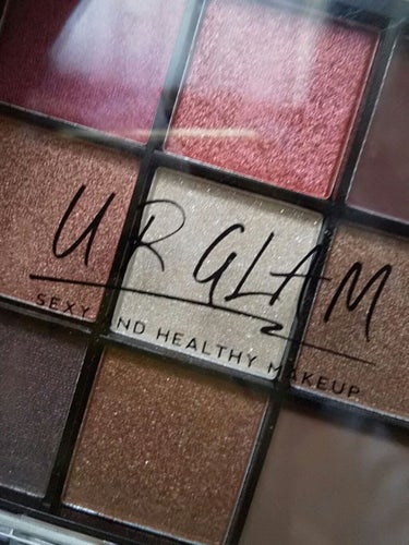 UR GLAM　BLOOMING EYE COLOR PALETTE/U R GLAM/パウダーアイシャドウを使ったクチコミ（1枚目）