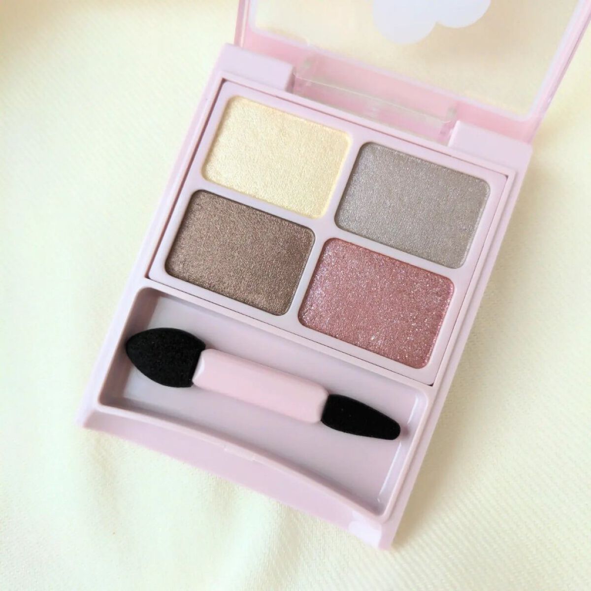 デイジードール アイカラー パレット/DAISY DOLL by MARY QUANT/アイシャドウパレットを使ったクチコミ（3枚目）