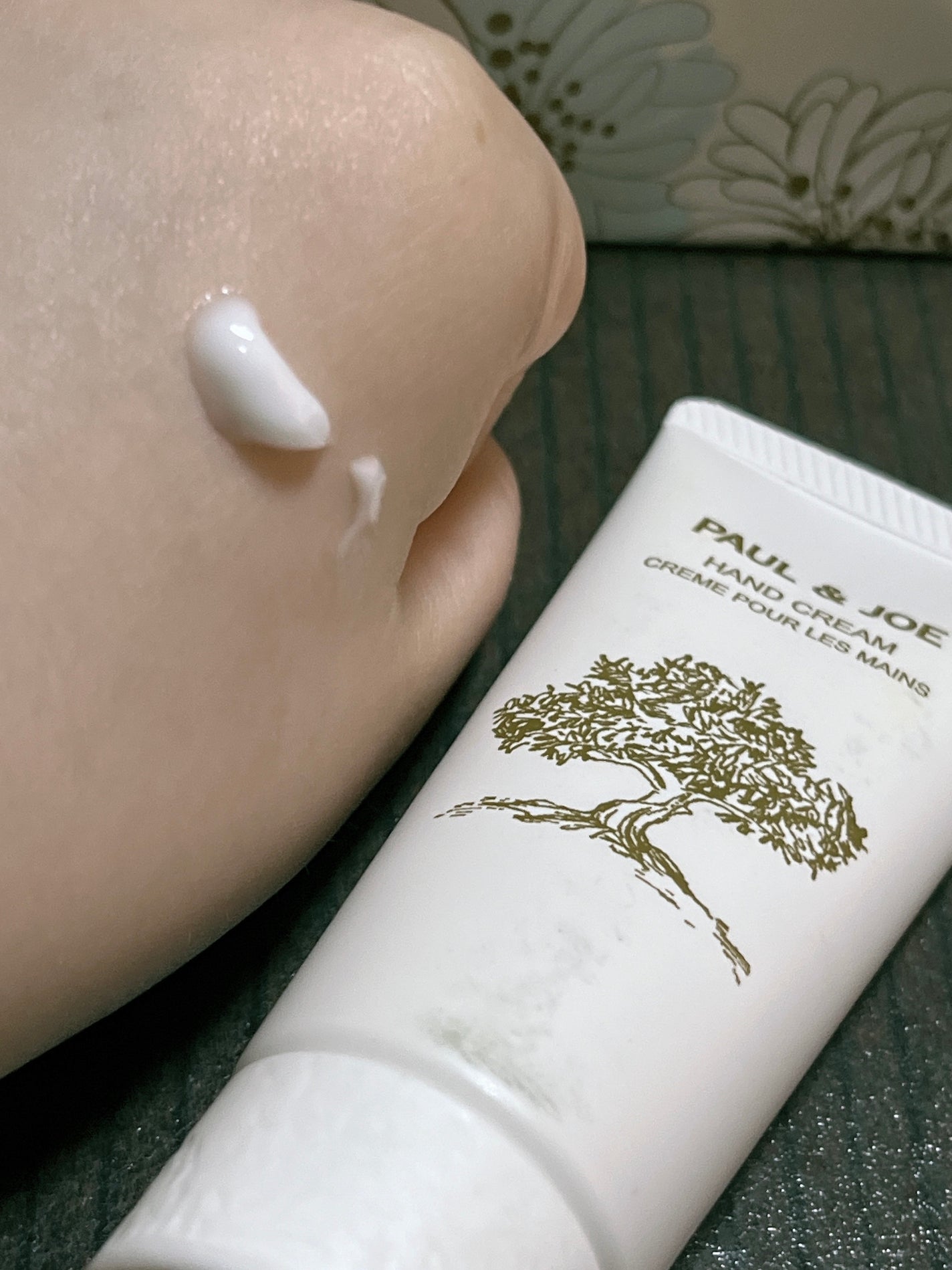 ハンド クリーム/PAUL & JOE BEAUTE/ハンドクリームを使ったクチコミ(2枚目)