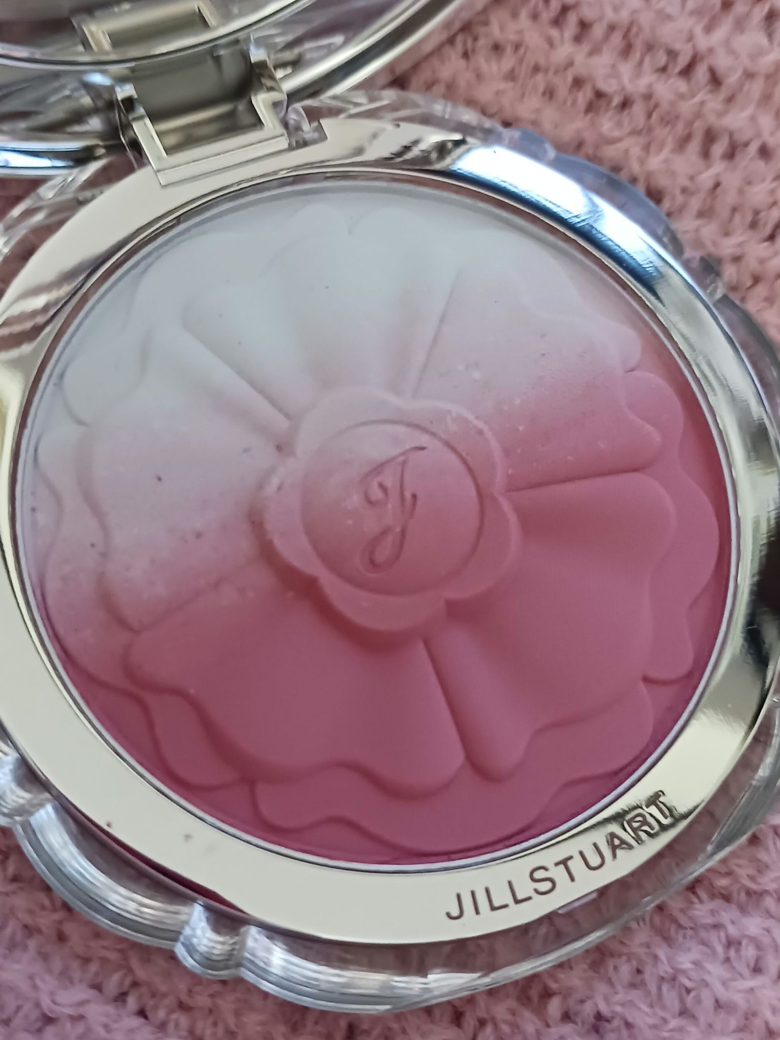 ジルスチュアート　パステルペタル ブラッシュ/JILL STUART/パウダーチークを使ったクチコミ（2枚目）