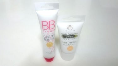 AT BBクリーム＆AC リキッドファンデーション


Wattsという百均で見つけたリキッドファンデと化粧下地です( ˙꒳​˙ )

私はあまりおすすめしません…

両方とも一番明るい色を選びました
