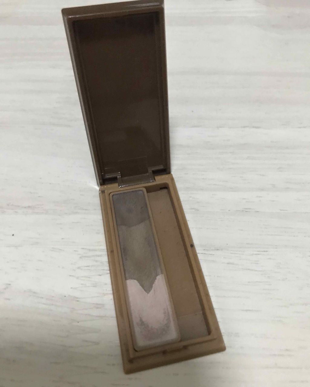 アイブロウパウダー/ナチュラグラッセ/パウダーアイブロウを使ったクチコミ（2枚目）