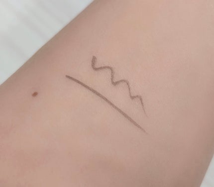 キングダム リキッドアイライナーR1/キングダム/リキッドアイライナーを使ったクチコミ(4枚目)