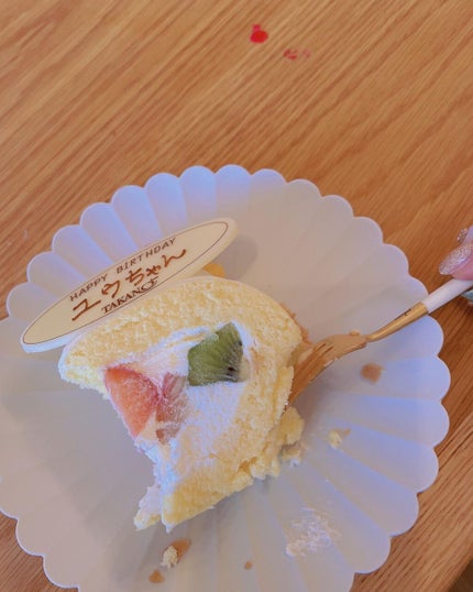 ðð on LIPS ã幞ãâ¡èªçæ¥ãã¬ãŒã³ãã«è²°ã£ãã®ã¯Tiffanyã®ããã£ãã¡ã..ãïŒ5æç®ïŒ