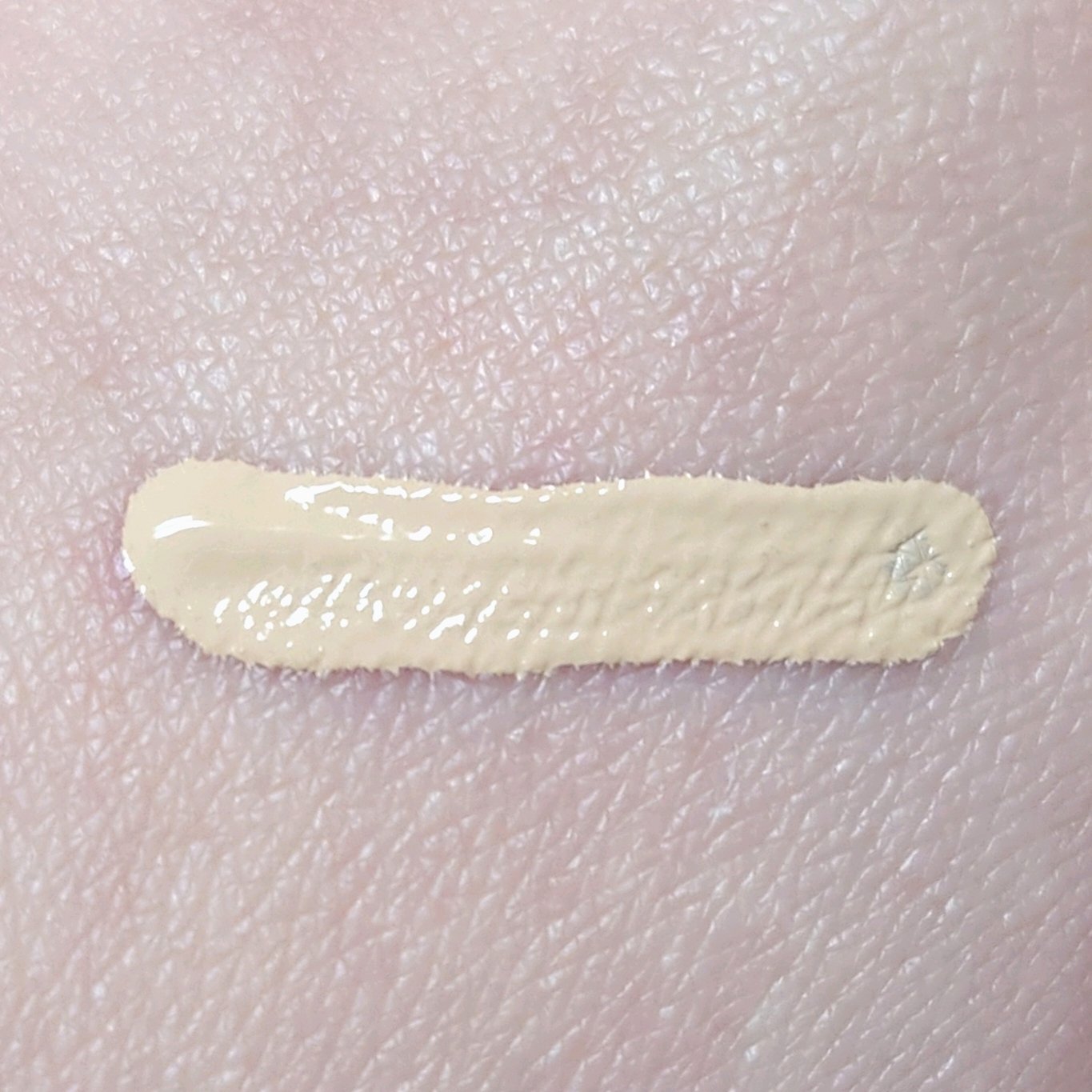 スタジオ ラディアンス 24 ルミナス コンシーラー/M・A・C/リキッドコンシーラーを使ったクチコミ（2枚目）