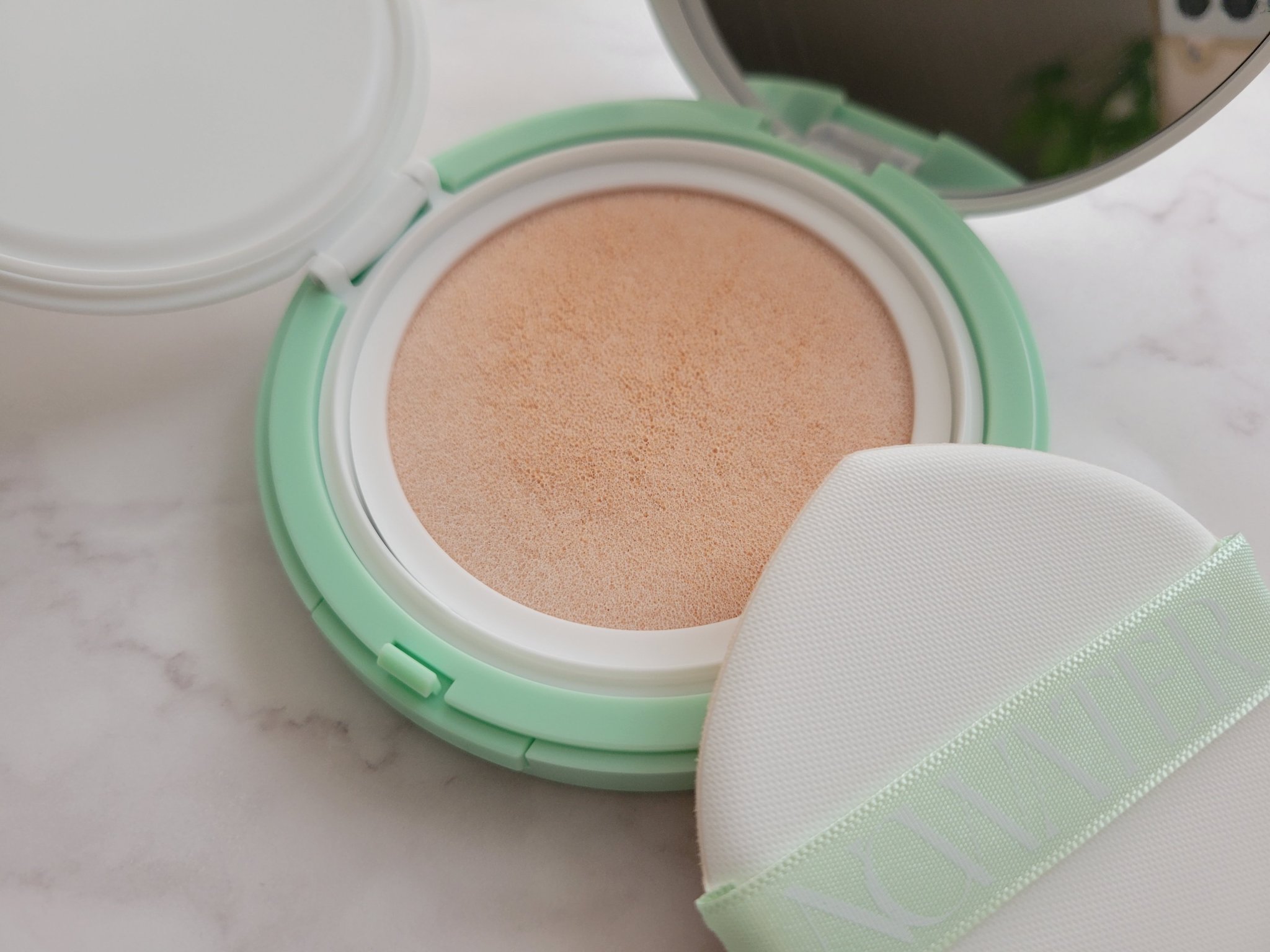 ティーツリーデイデイトーンアップサンクッション/NOWATER/日焼け止めローションを使ったクチコミ（2枚目）