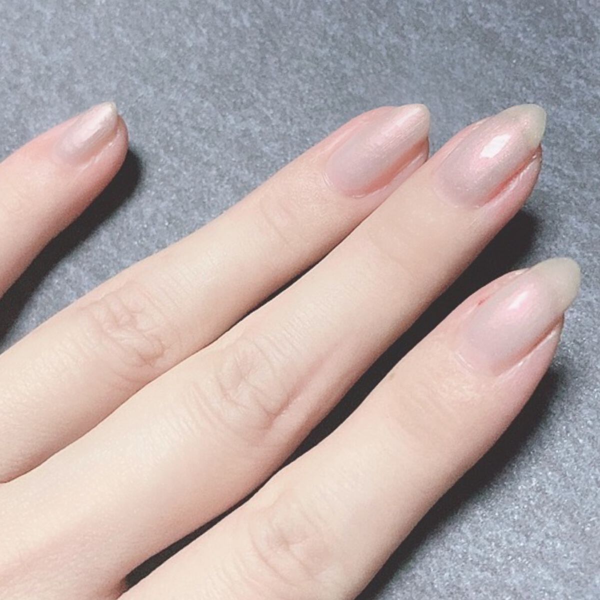 カラフルネイルズ N48 ヘイジームーン/キャンメイク/マニキュアを使ったクチコミ（3枚目）