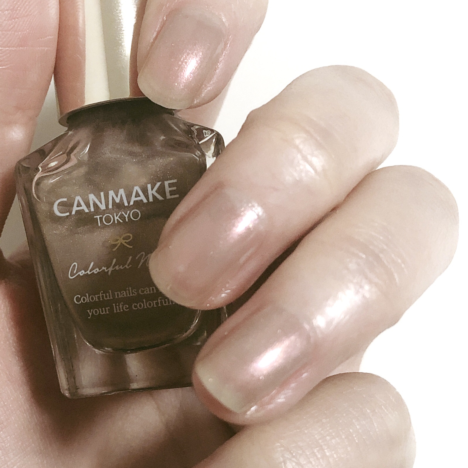 カラフルネイルズ N48 ヘイジームーン/キャンメイク/マニキュアを使ったクチコミ（1枚目）