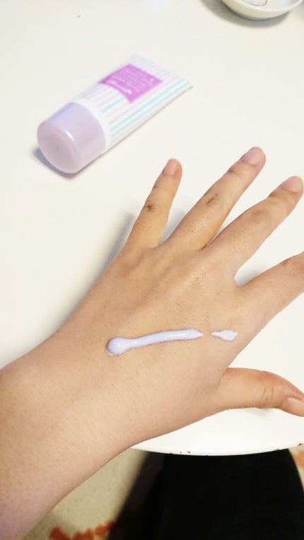 パラソーラ ネオイルミスキン UV エッセンス LV 【ネオイルミ ラベンダー】/パラソーラ/日焼け止め・UVケアを使ったクチコミ(2枚目)