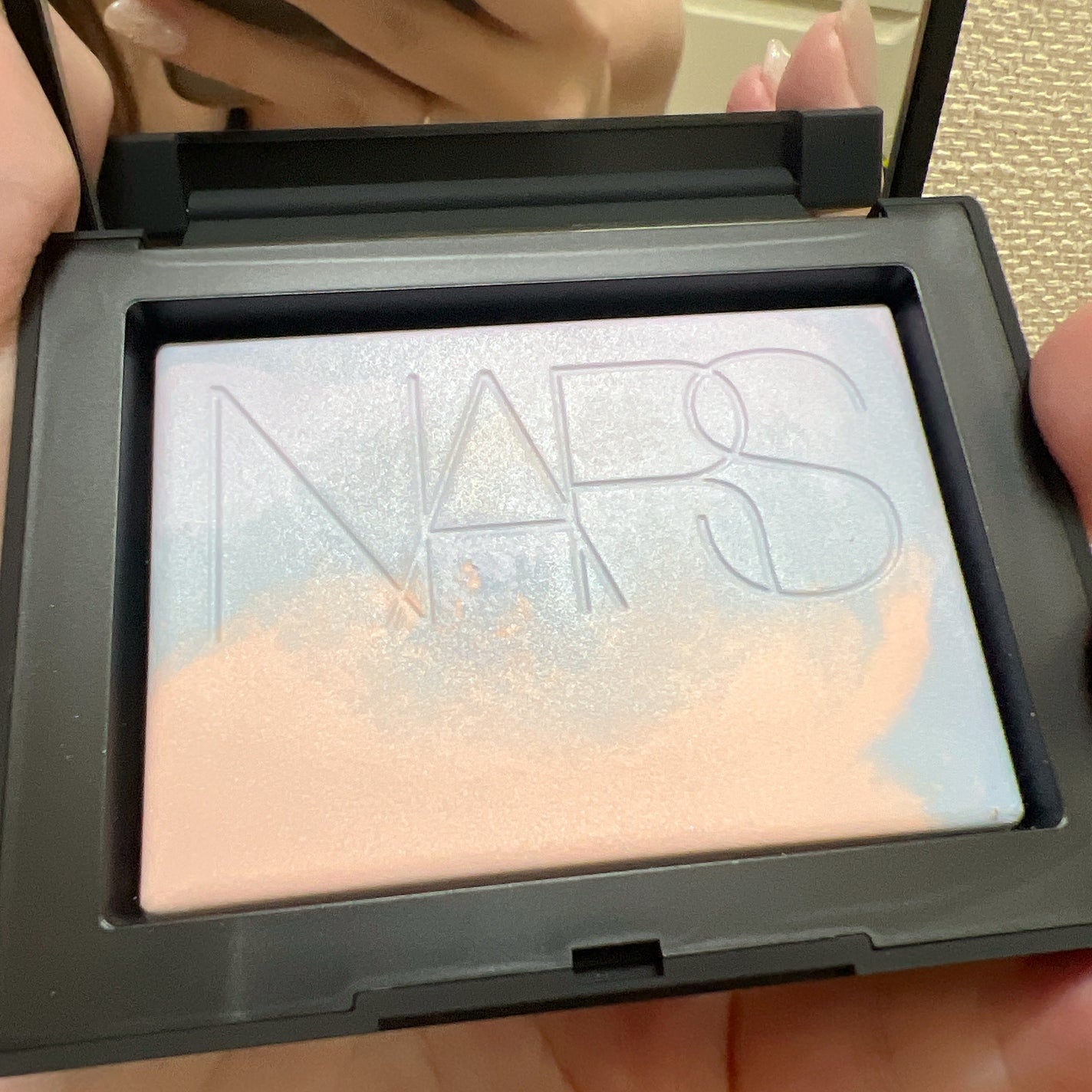 ライトリフレクティング プリズマティックパウダー/NARS/プレストパウダーを使ったクチコミ(2枚目)