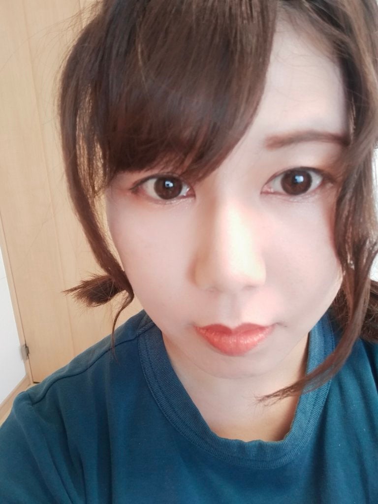 うめさん on LIPS 「夏のオレンジメイクです!眉毛もオレンジににしてみました。..」(1枚目)