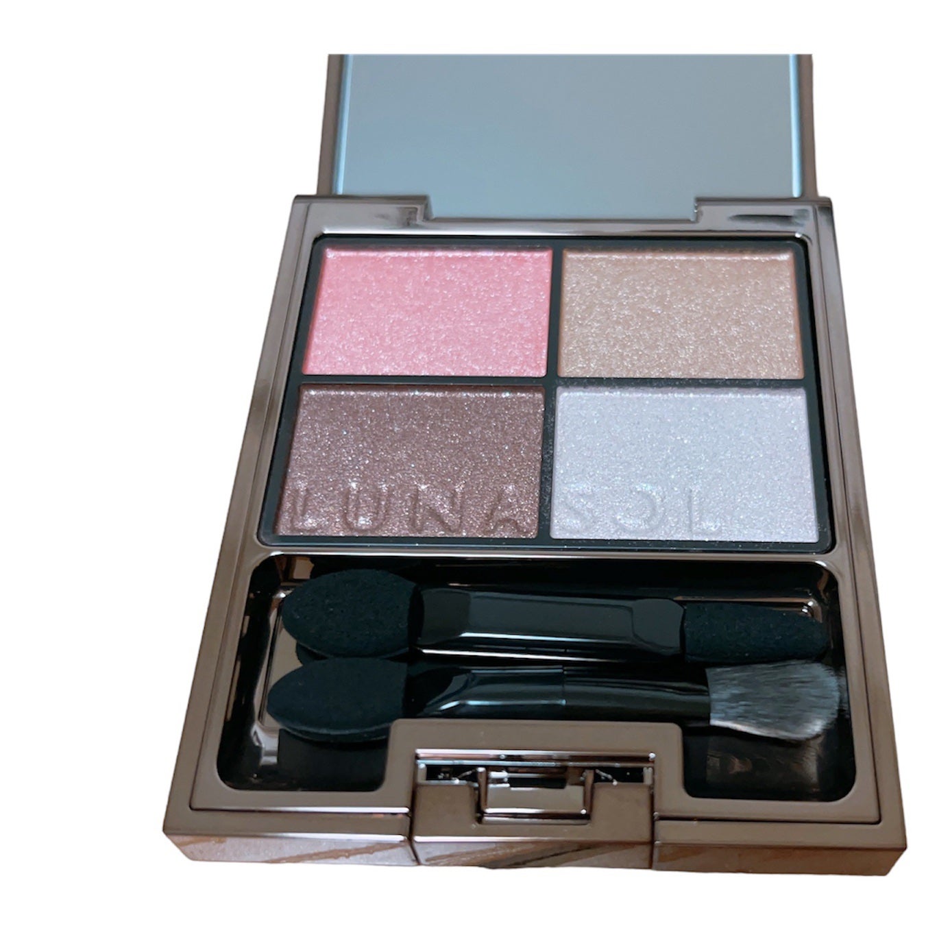 シアーコントラストアイズ/LUNASOL/アイシャドウパレットを使ったクチコミ(2枚目)