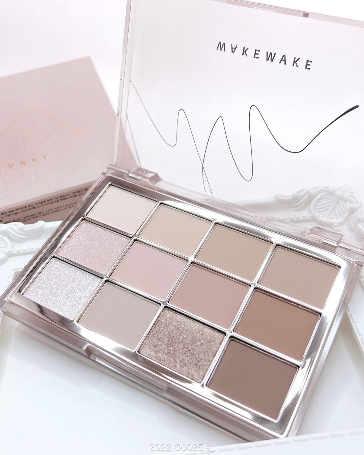 ソフトブラーリングアイパレット/wakemake/アイシャドウパレットを使ったクチコミ(1枚目)