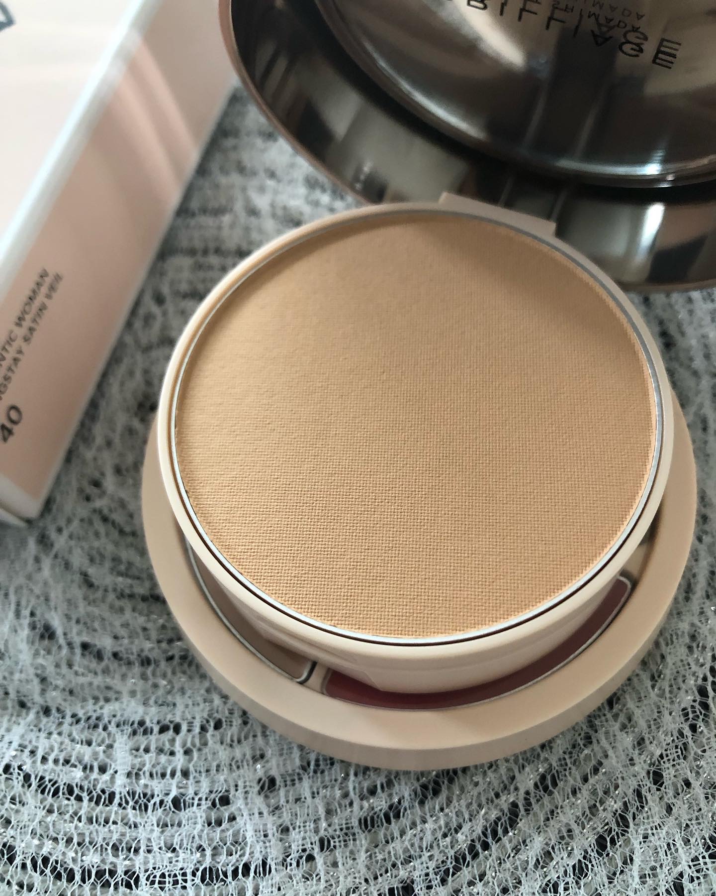 パウダリーファンデーション オーセンティックウーマン ダズリング スキン 40/ブリリアージュ/パウダーファンデーションを使ったクチコミ（3枚目）