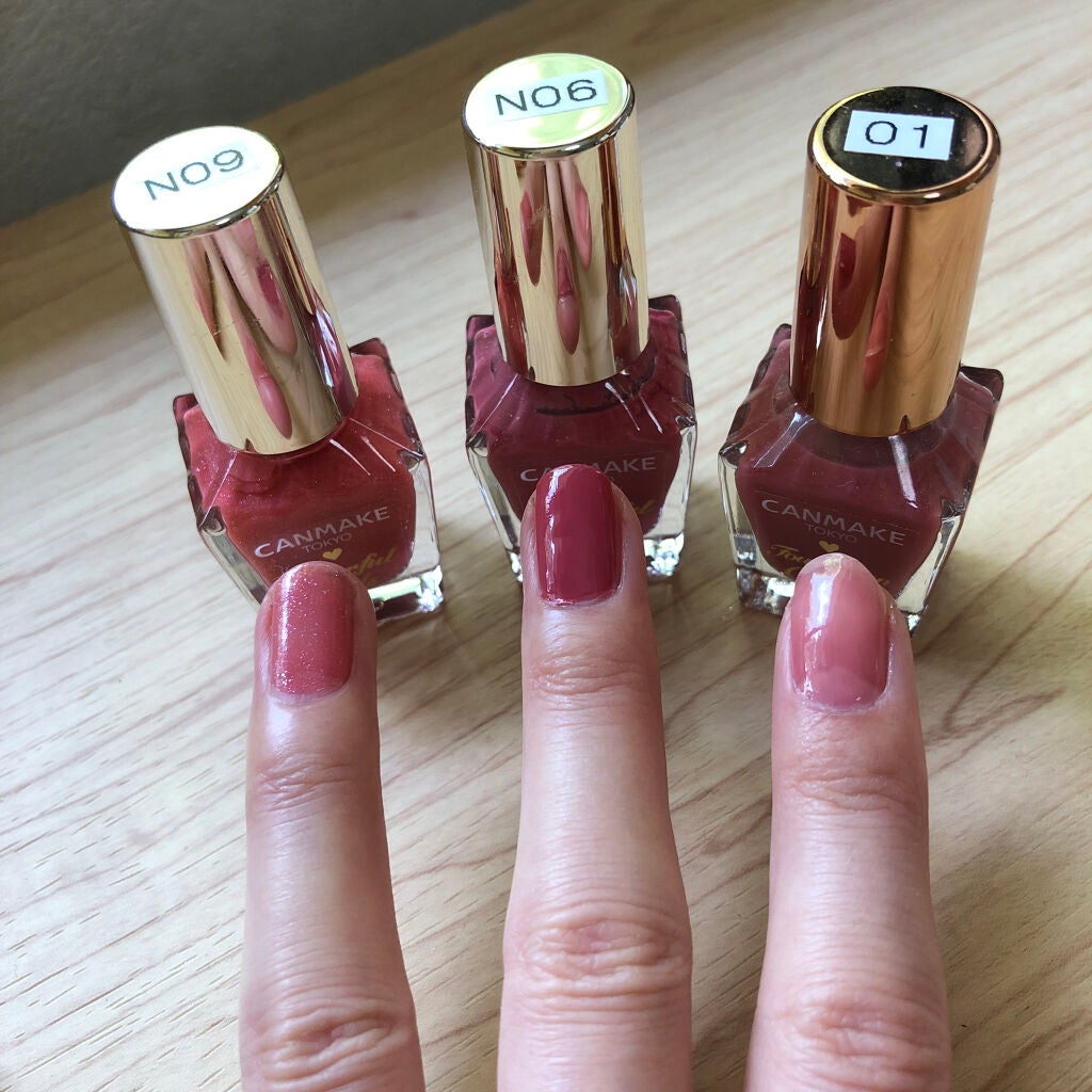 カラフルネイルズ/キャンメイク/マニキュアを使ったクチコミ(2枚目)