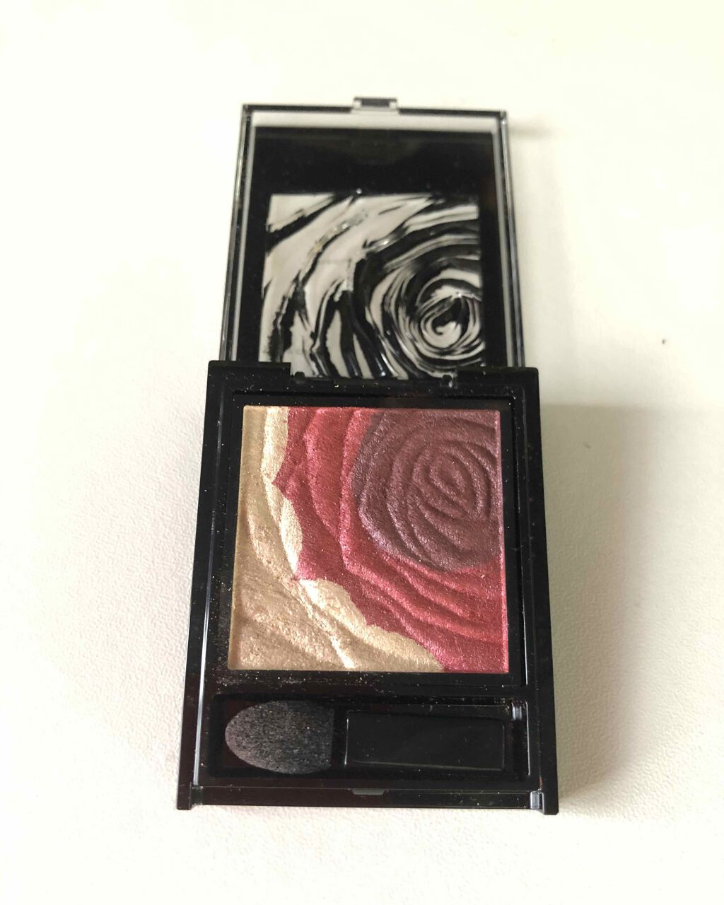 ダークローズシャドウ/KATE/アイシャドウパレットを使ったクチコミ（2枚目）