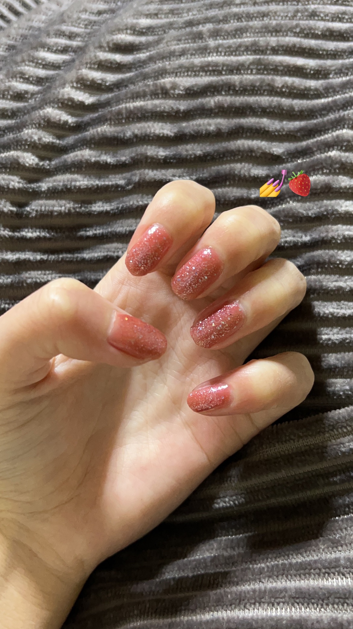 アンドバイロムアンド　グラッシードロップネイル/&nd by rom&nd/マニキュアを使ったクチコミ（1枚目）