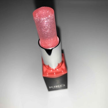 KIKO MILANO          
MAGNETIC ATTRACTION       WONDER LIP BALM


まず中身も外見もめちゃくちゃ可愛くて、持ってるだけでめちゃテンションが