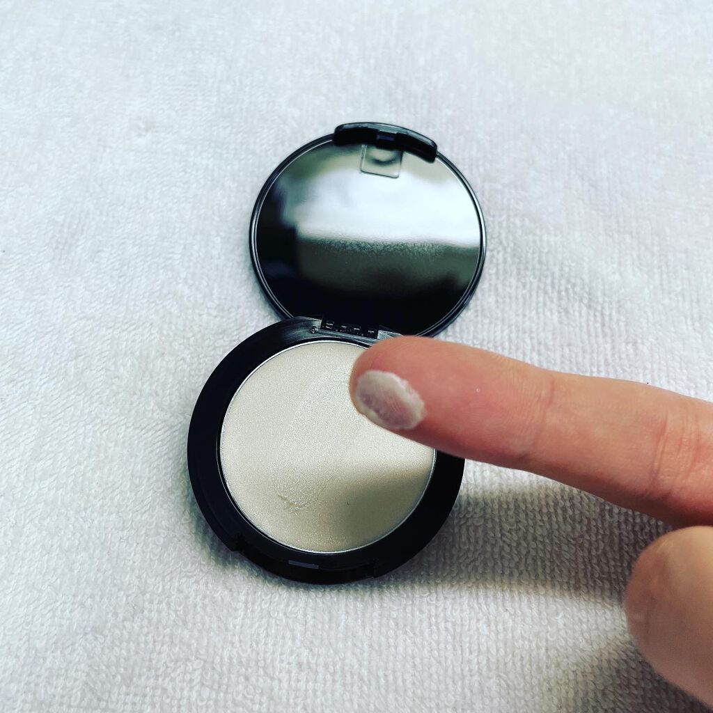 24 ミネラルクリームシャドー/24h cosme/ジェル・クリームアイシャドウを使ったクチコミ(4枚目)