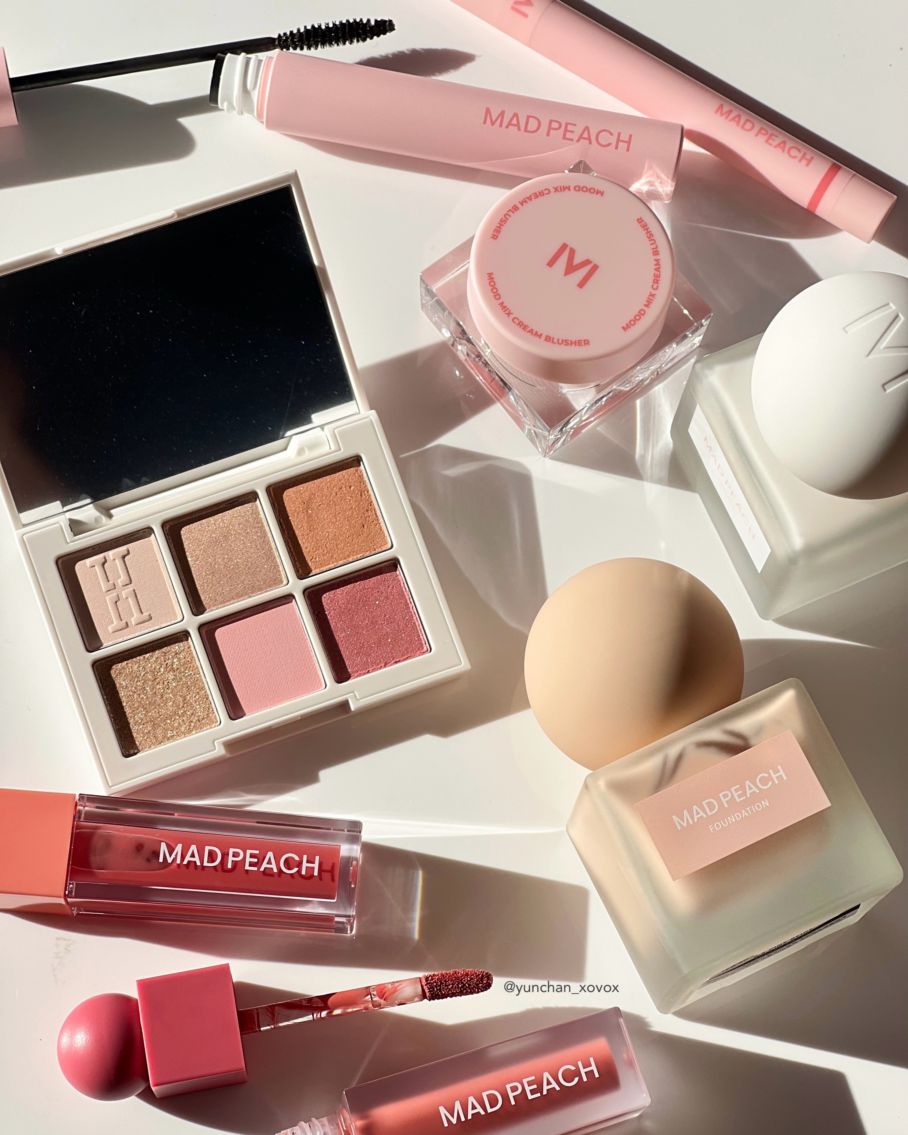 デイリームードアイシャドウパレット 01 SELFISH PINK/MAD PEACH/アイシャドウパレットを使ったクチコミ（1枚目）