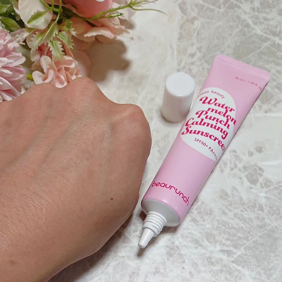 ウォーターメロン パンチ カミング サンスクリーン / スイカサンクリーム / SPF 50+ PA++++ /ビューランチ/日焼け止めクリームを使ったクチコミ(4枚目)