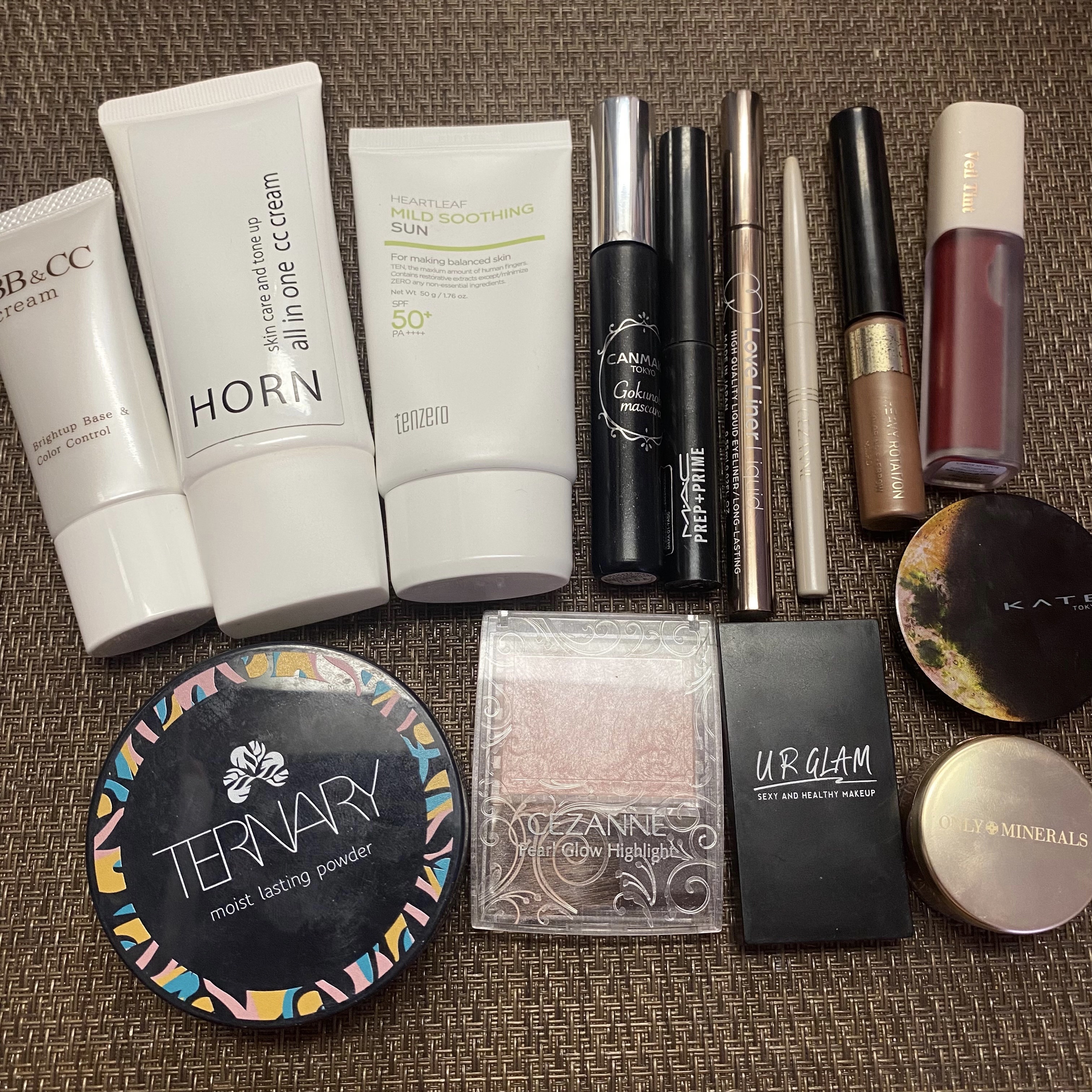 KATE 魂コレクション レアマーブルカラー EX-1/KATE/アイシャドウパレットを使ったクチコミ（3枚目）