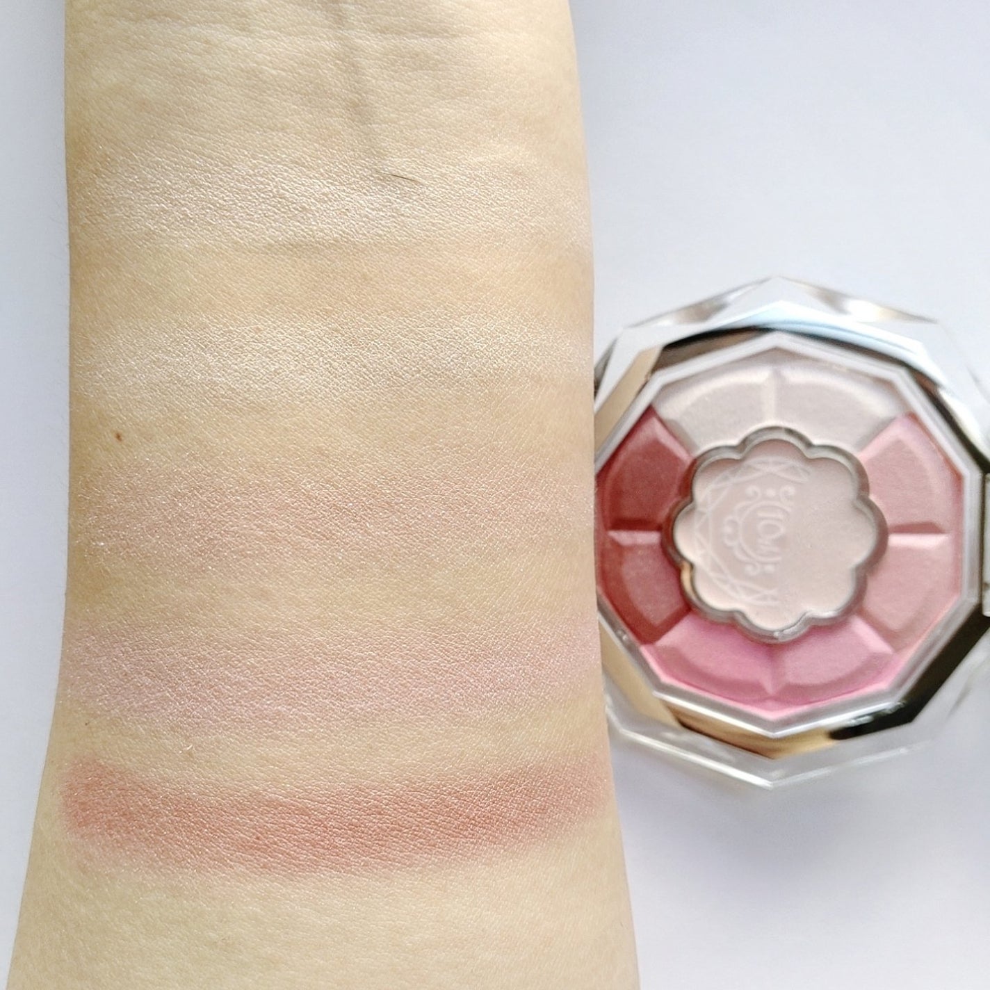 ジルスチュアート クリスタルブルーム ブルームクチュール アイズ/JILL STUART/アイシャドウパレットを使ったクチコミ(7枚目)