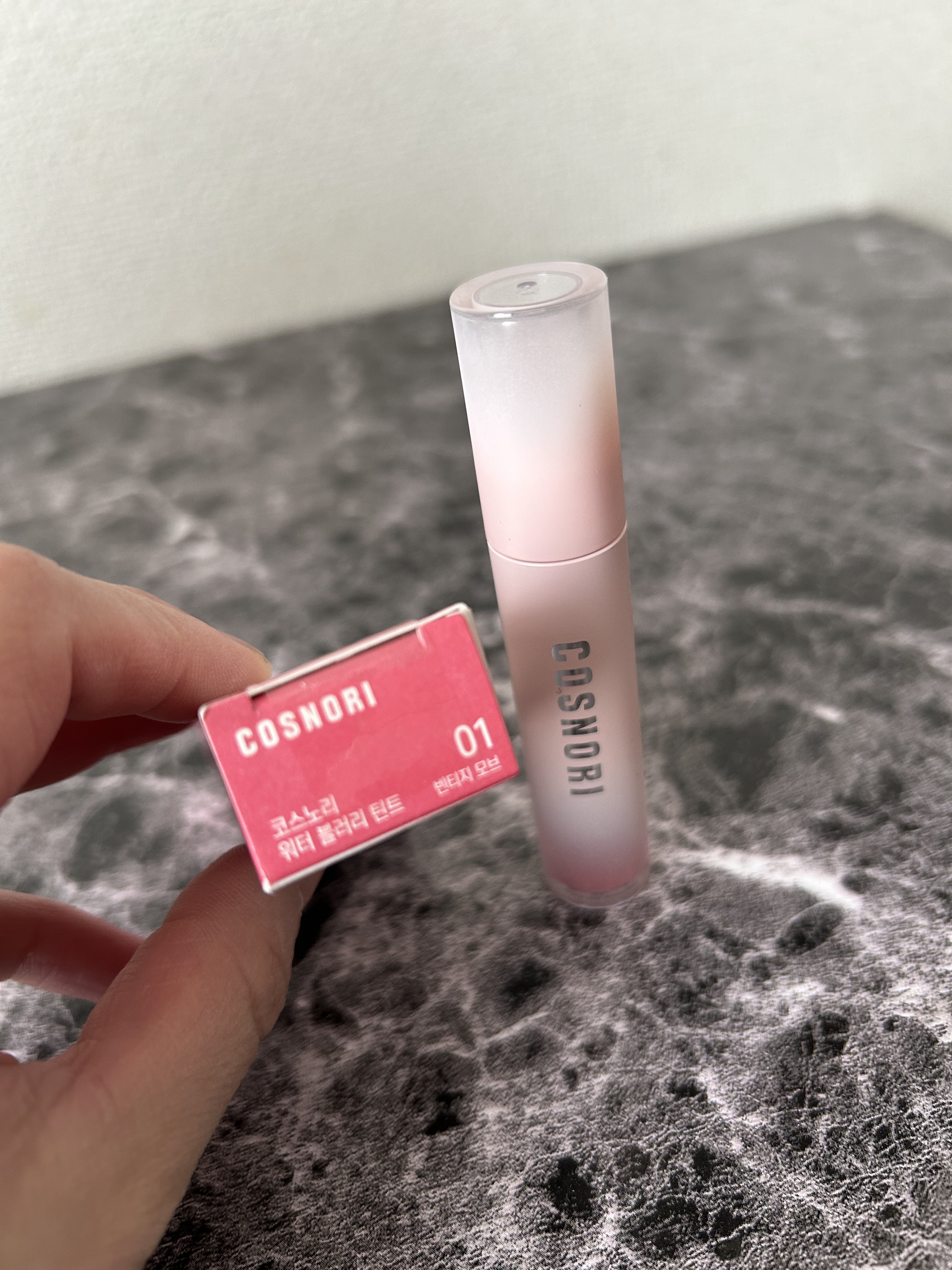 コスノリ ウォーターブラーリーティント/COSNORI/リップティントを使ったクチコミ（2枚目）