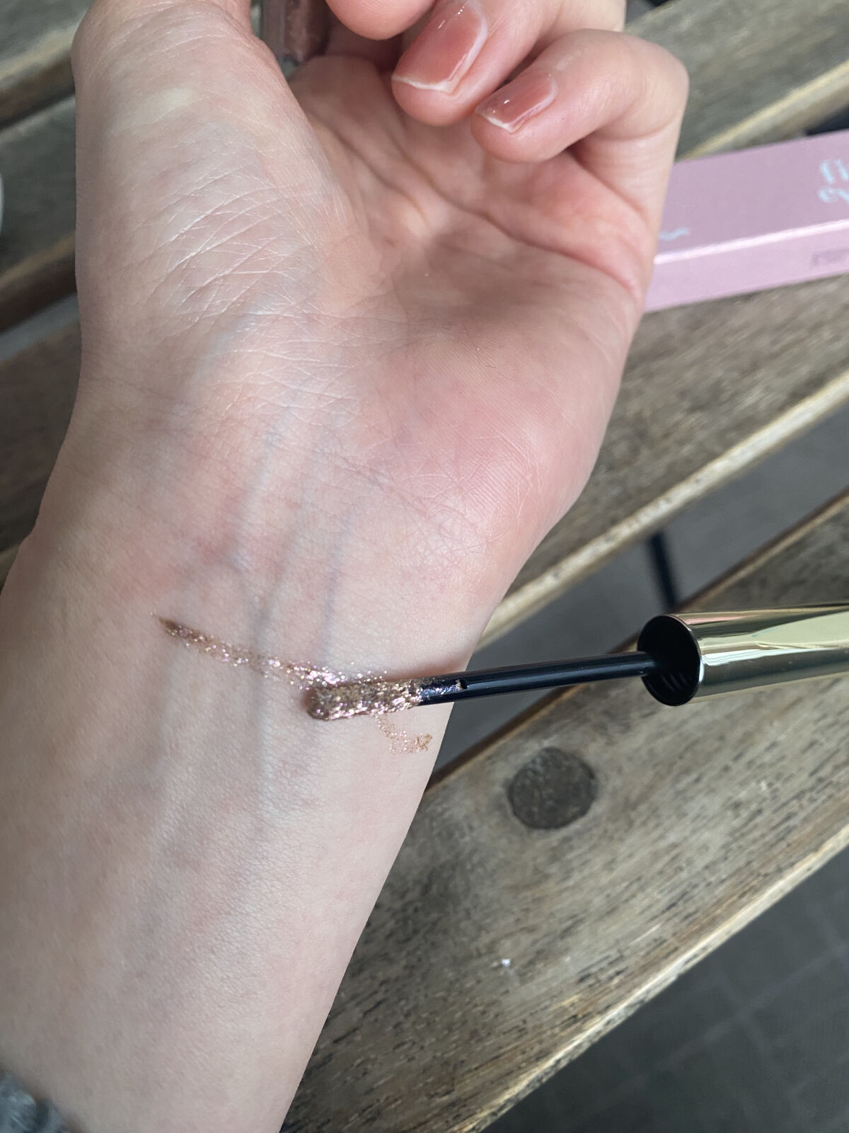 シャインフィックス アイズグリッター/ETUDE/グリッターを使ったクチコミ（2枚目）