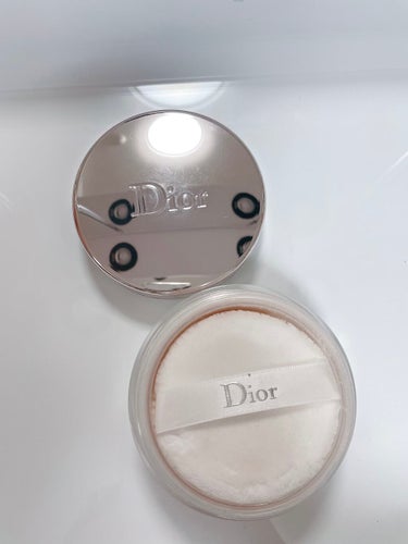 カプチュール トータル パーフェクション ルース パウダー/Dior/ルースパウダーを使ったクチコミ（2枚目）