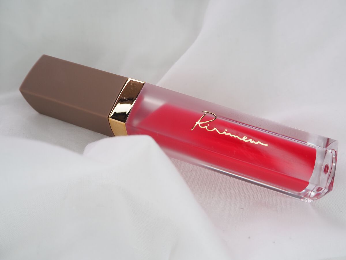 【Ririmew】

"Ririmew"の新作は夏にピッタリカラー🤍

リリミュウのティントは透け感とツヤ感の両方をゲット出来て色落ちしないところがとても良い♡
オイルinだけどベタつかなくて保湿もしっかりできる✨ハチミツとヒアルロン酸配