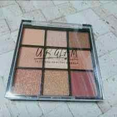 UR GLAM　BLOOMING EYE COLOR PALETTE/U R GLAM/パウダーアイシャドウを使ったクチコミ（1枚目）