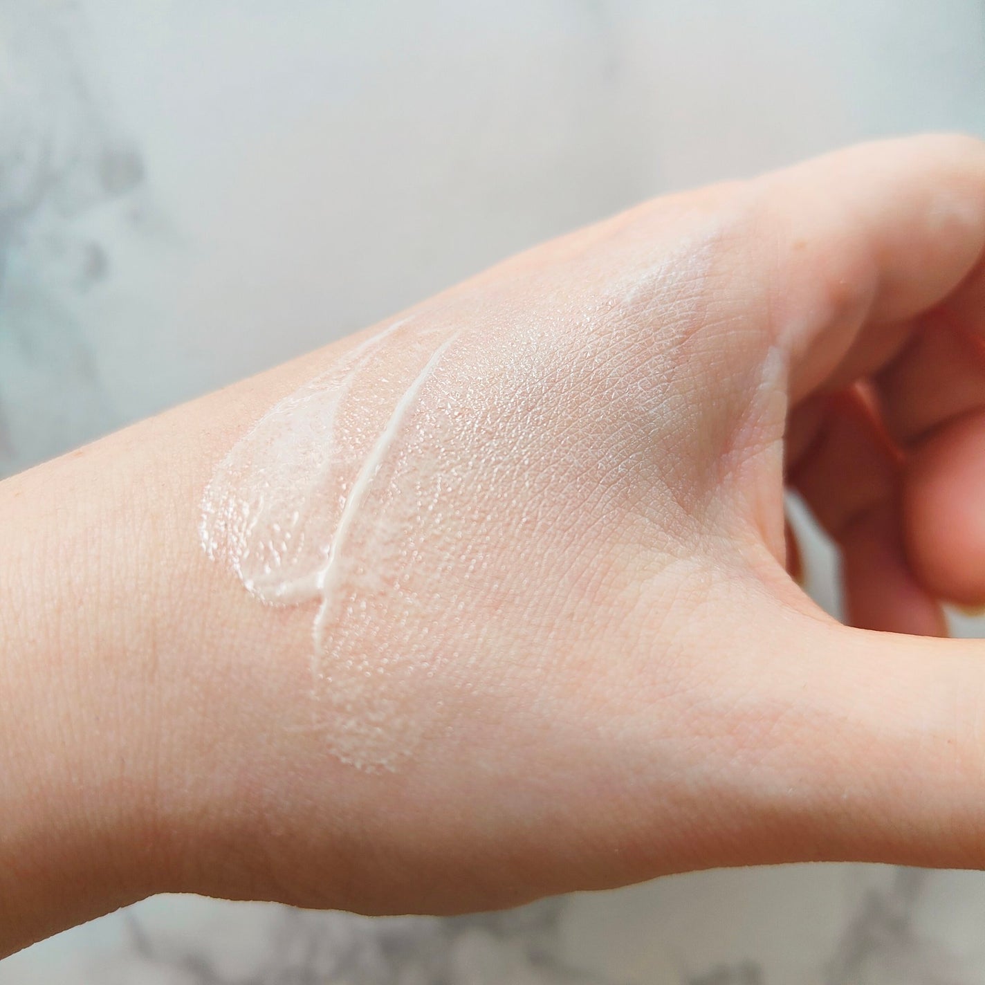 ニベアUV ディープ プロテクト&ケア トーンアップ エッセンス/ニベア/日焼け止めローションを使ったクチコミ(4枚目)