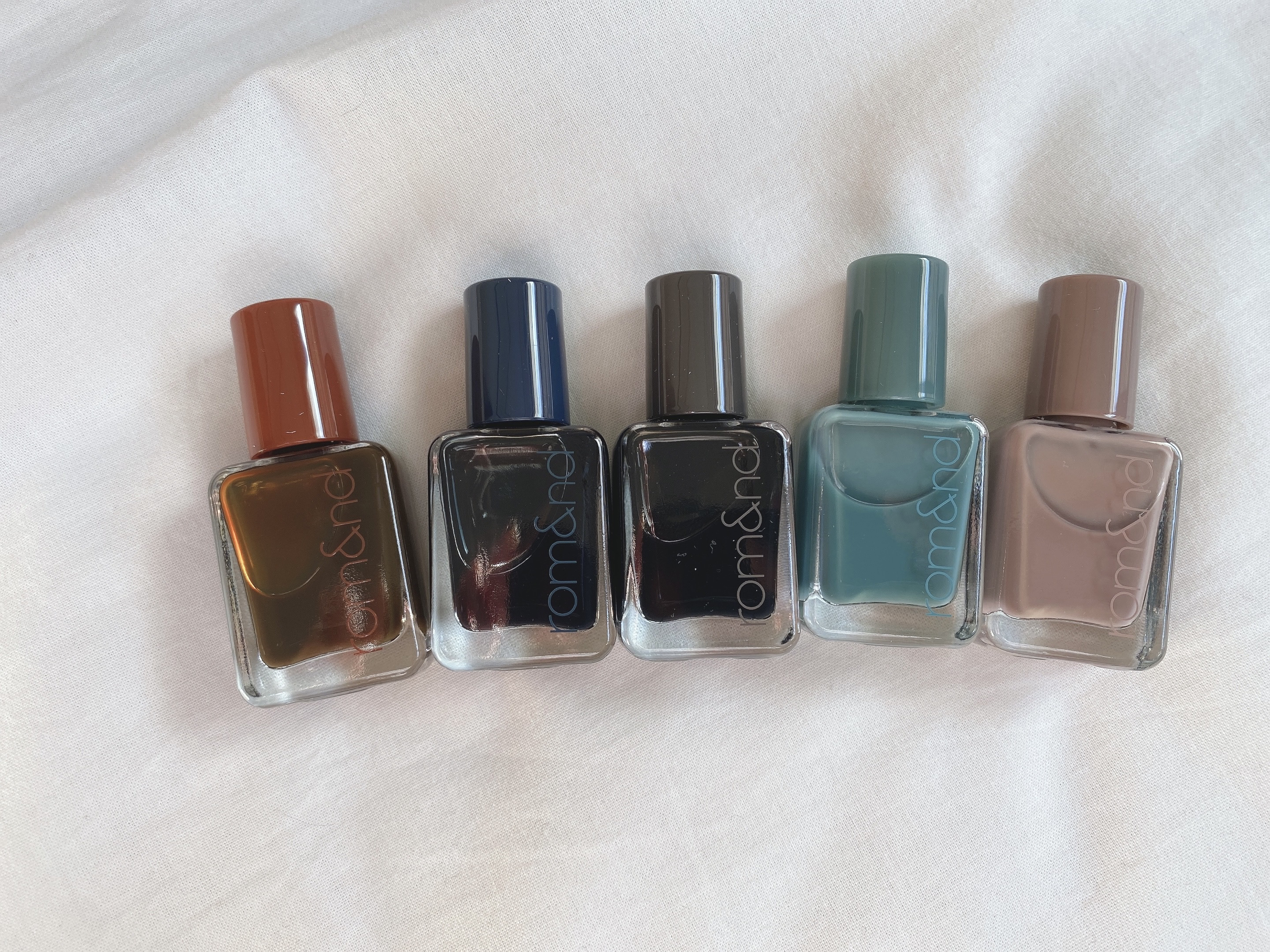 ムードペブルネイル/rom&nd/マニキュアを使ったクチコミ（1枚目）