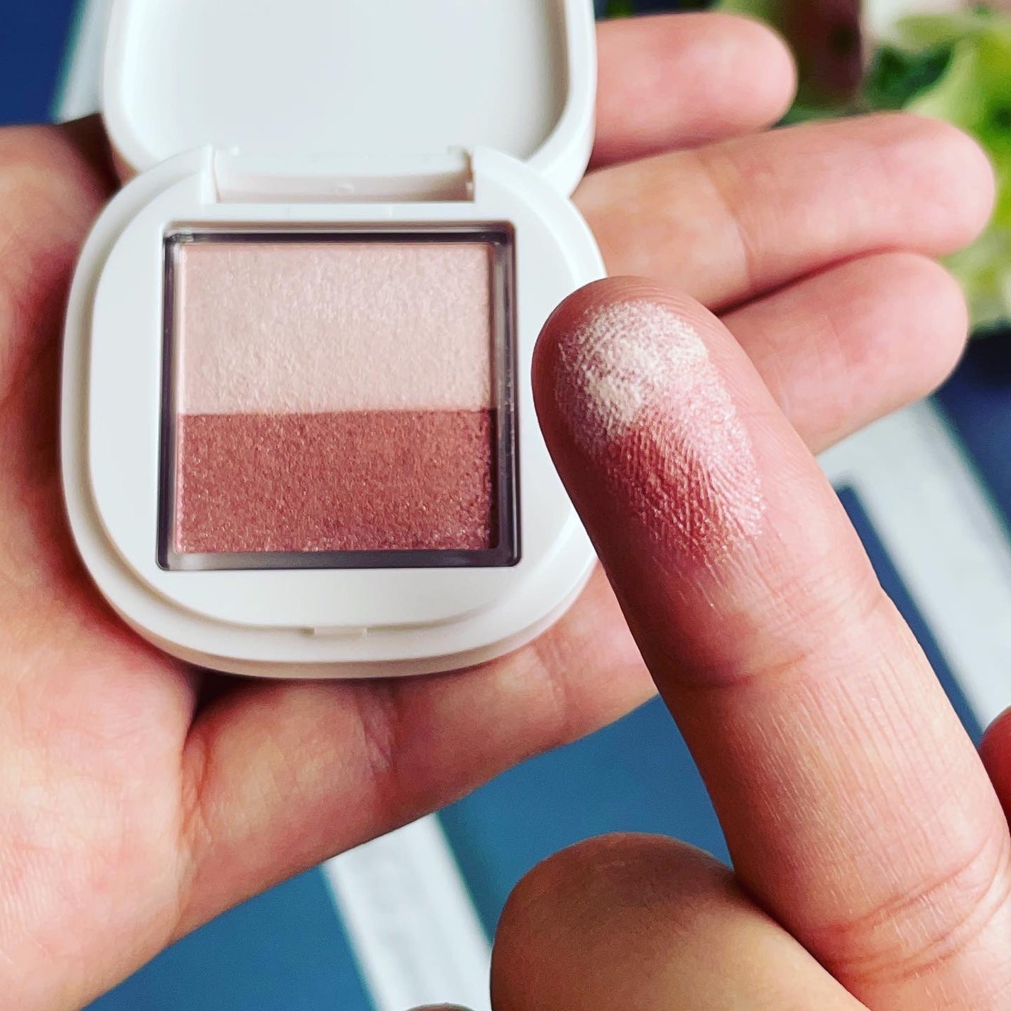 アイカラー/media luxe/アイシャドウパレットを使ったクチコミ(4枚目)