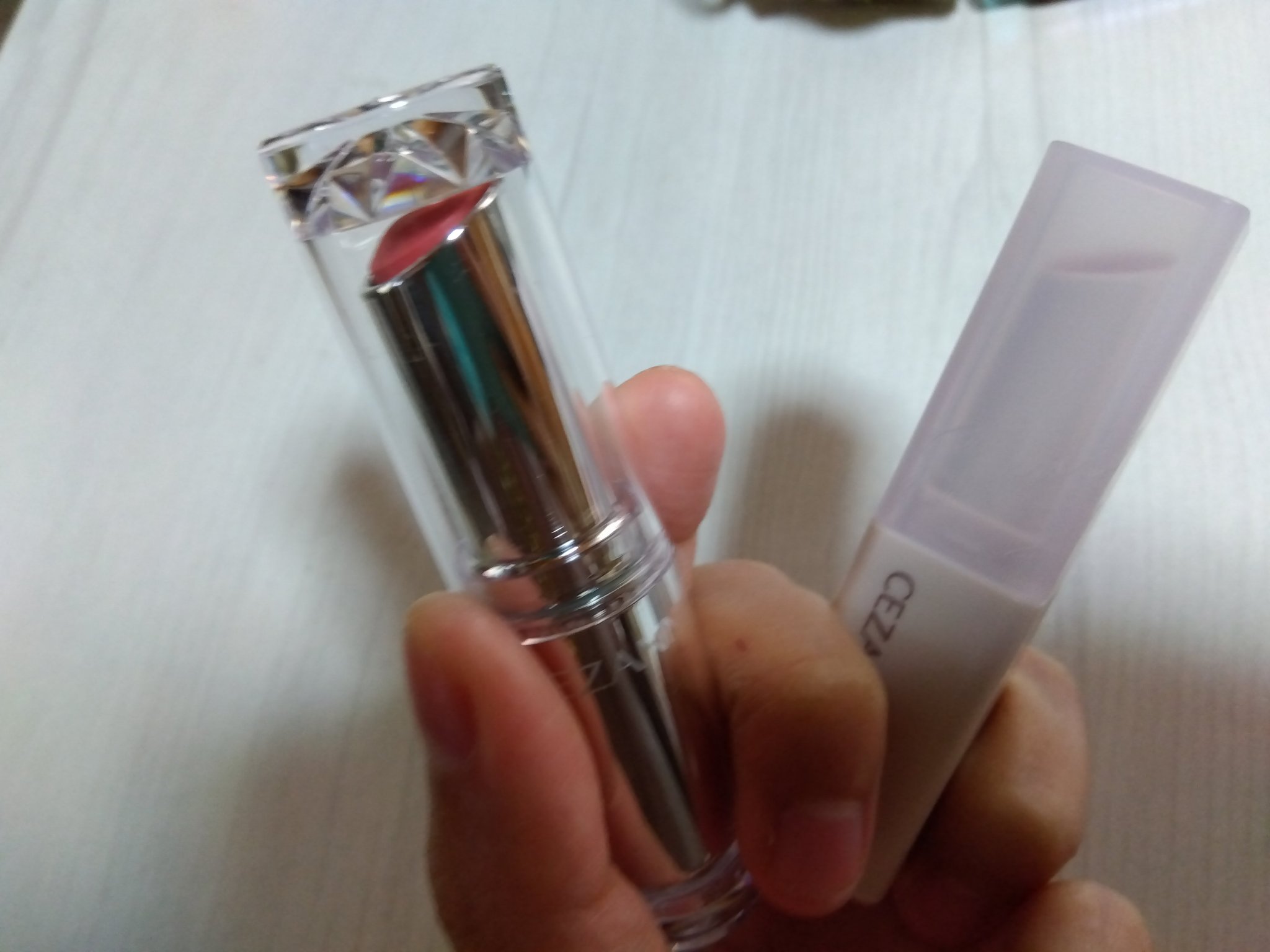 ラスティンググロスリップ/CEZANNE/口紅を使ったクチコミ（1枚目）