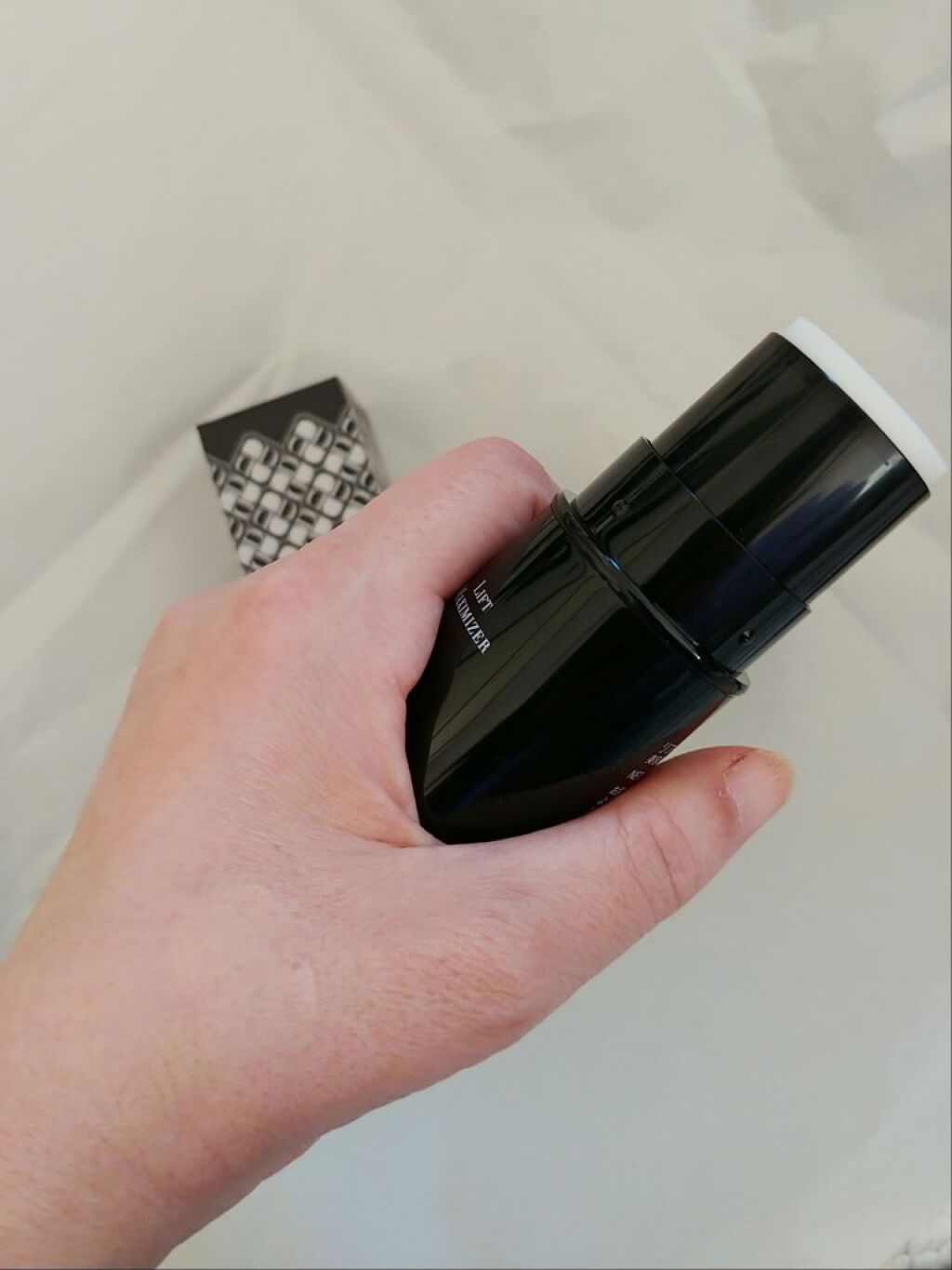 リフトマキシマイザー｜DREXELの口コミ - スティックタイプの美容液で